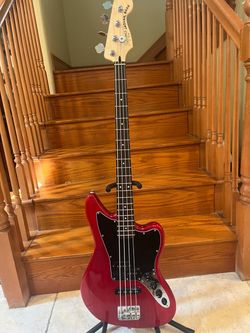 Squier Vintage Modified Jaguar Bass (Mint)