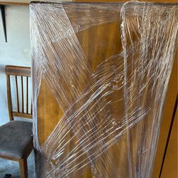 Dining room Table 4 chairs