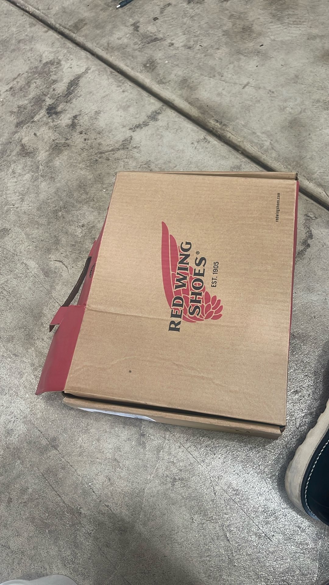 RED WINGS