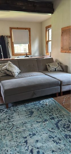 Sectional sofa with ottoman