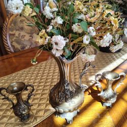 Vintage Beautiful Set Of Vases And Flowers In Spring Hill