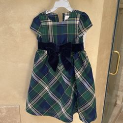 Girls Christmas dress Size 4