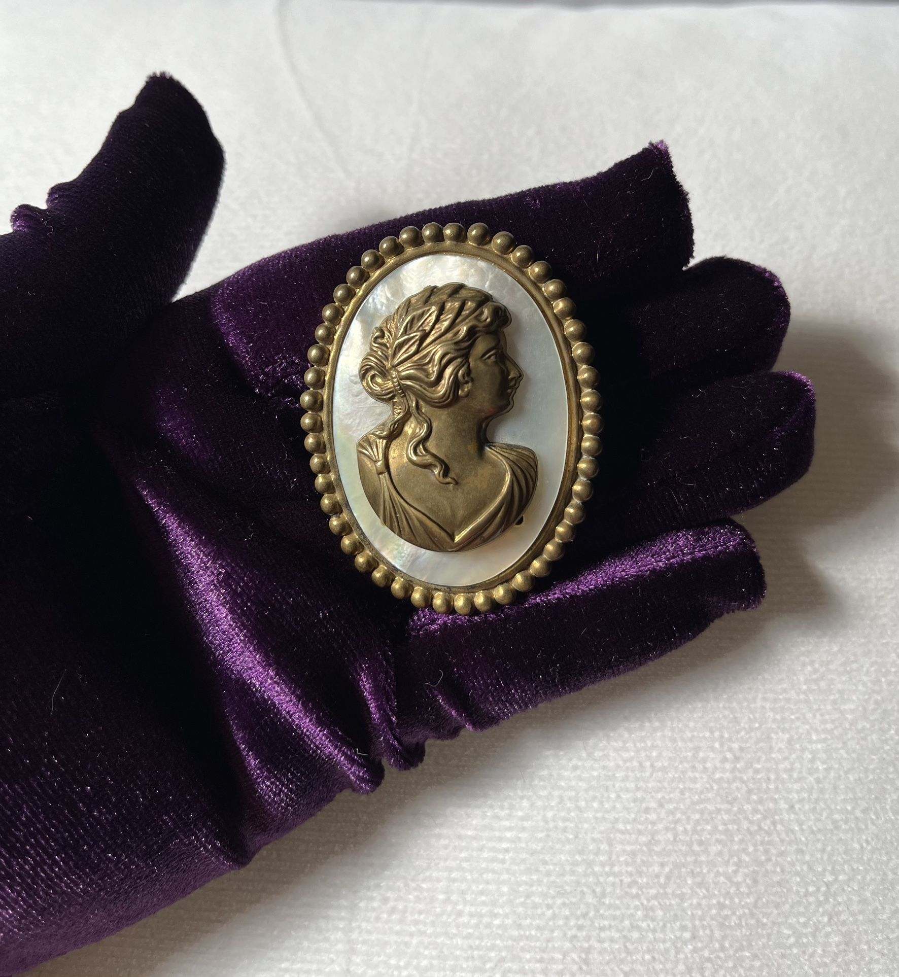 Gold Toned Cameo Brooch