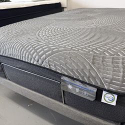 King Mattresses Cooling Hybrid New LIMITED STOCK