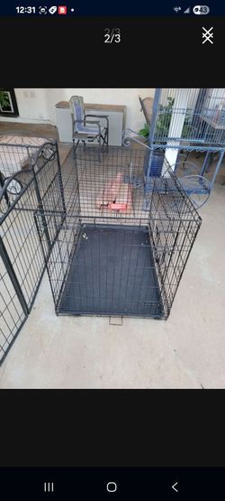 KONG Ultra-Strong & Durable Double Door Wire Dog Crate with Divider Panel
