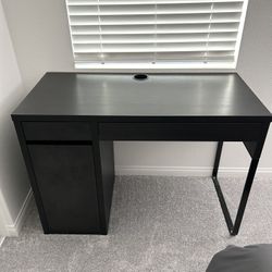 Black/Brown IKEA Micke Desk