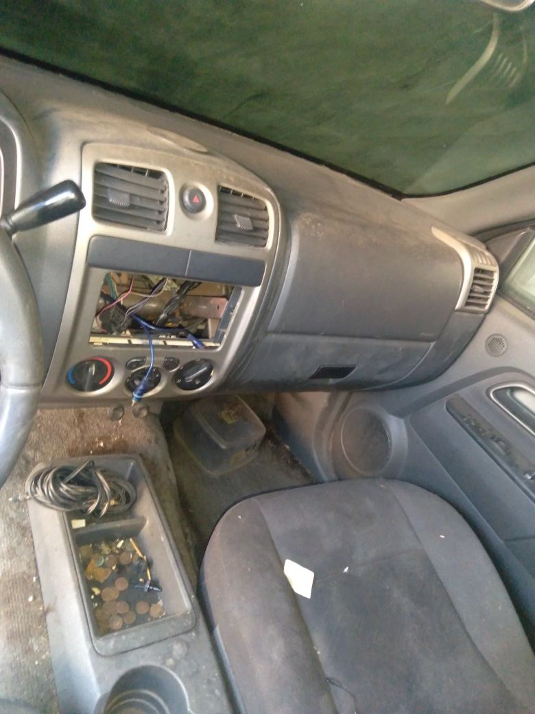 Chevy Colorado 06 parting out