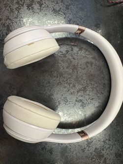 Beats Solo 4 (Cloud Pink) - Wireless Headphones
