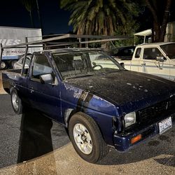 Nissan Hardbody 5 Speed 2k