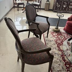 4 Dining Room Chairs