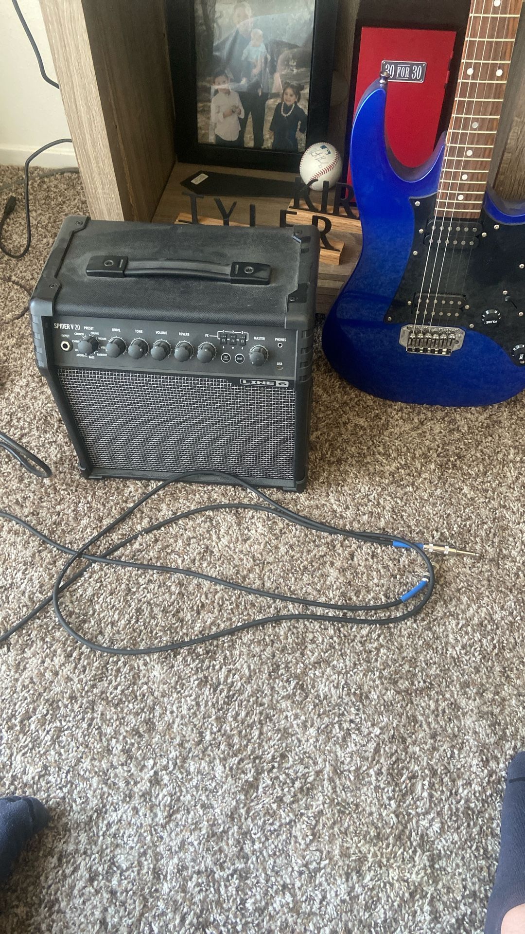 Electric Guitar + Amp
