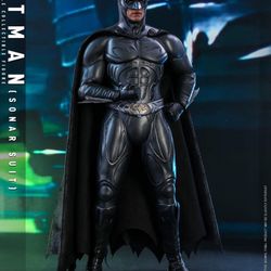 Hot Toys Batman 