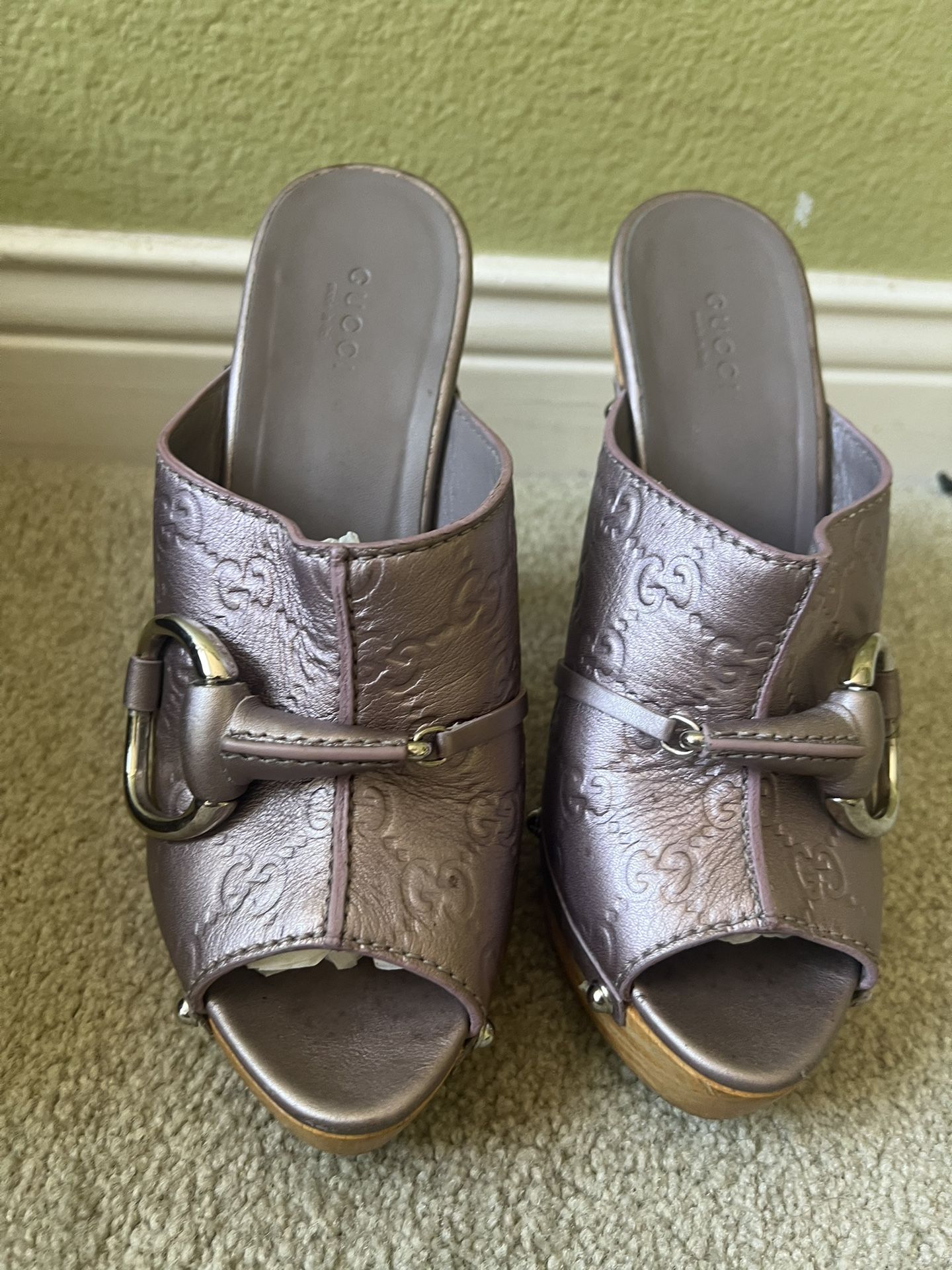 Gucci Shoes Size 38