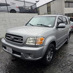 2004 Toyota Sequoia