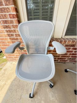 Brand New 2026 Herman Miller Aeron Remastered Size B– Mineral - Fully Loaded PostureFit SL