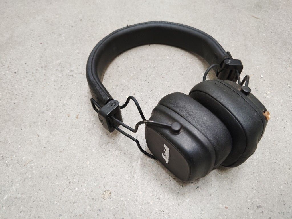 Marshall Bluetooth Headphones