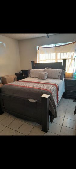 Queen Size bed frame