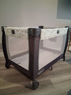 Graco Pack 'n Play Portable Playard
