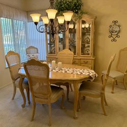 Dining Table & Hutch