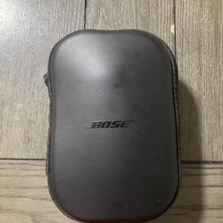 BOSE HEADPHONES/ noise canceling 