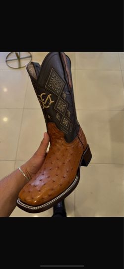 Exotic boots