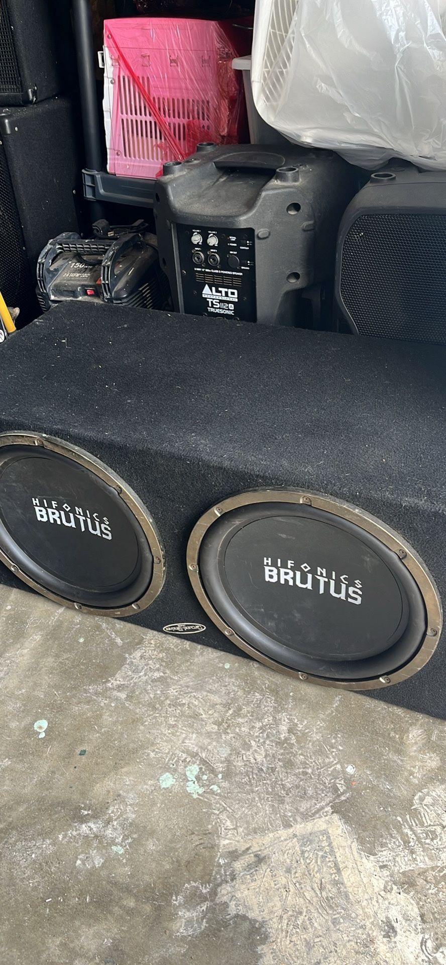 2 12 inch Hifonics Subwoofers 1600W Sealed Box