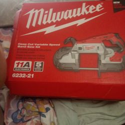 Brand New Milwaukee Deep Cut Variable Speed Band Saw Kit