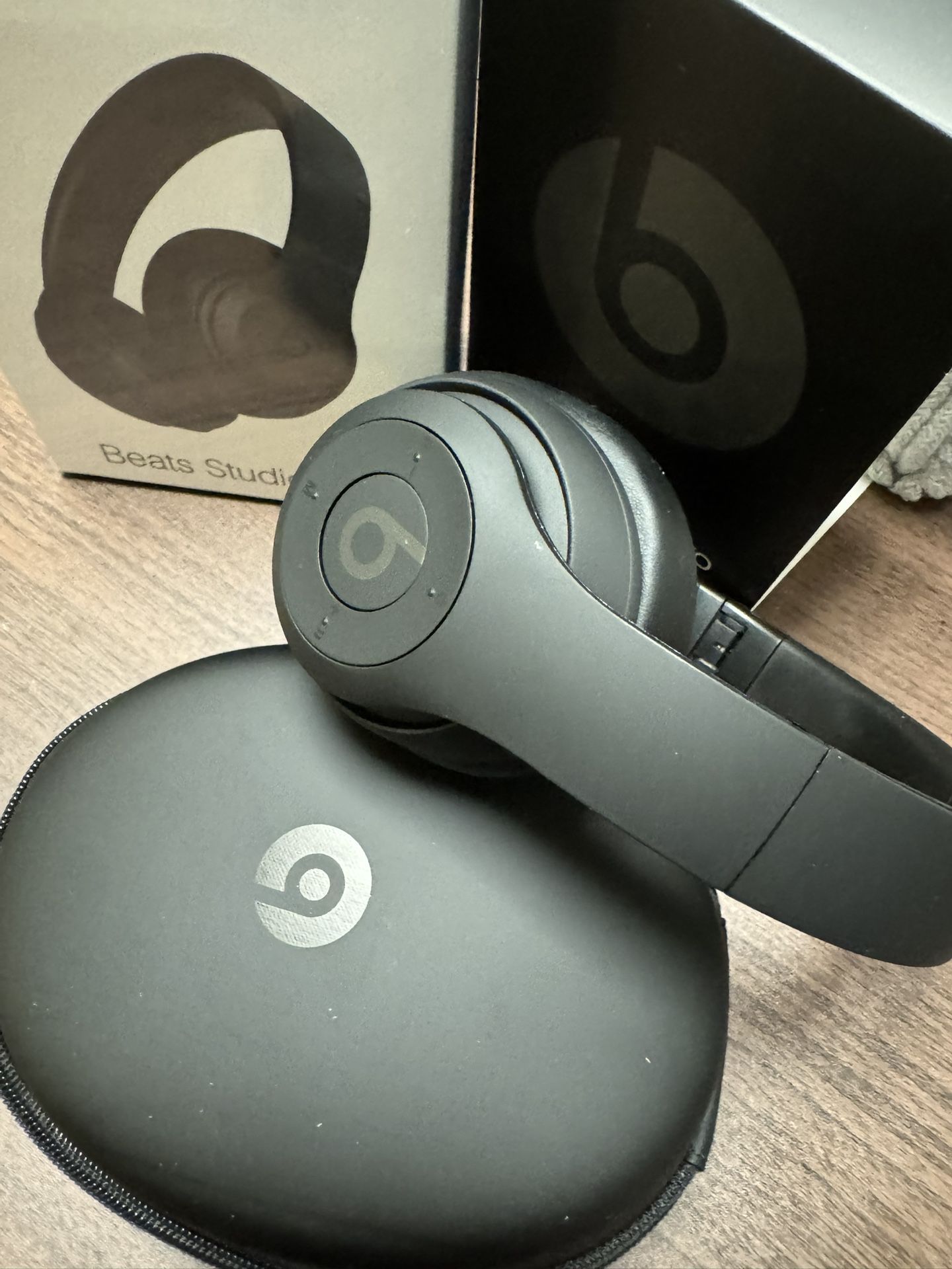 Beats By Dr Dre Studio Pro Headphones