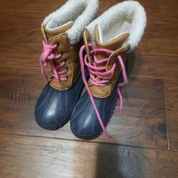 Tan/blue/Pink Winter Boots!!