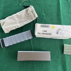 New seven day KURSOAYA day weekly metal pill organizer