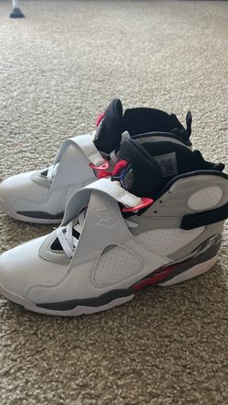 Air Jordan 8 Retro Bugs Bunny Sneakers