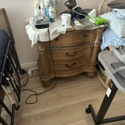 Dresser, Mirror And Two Night Stands