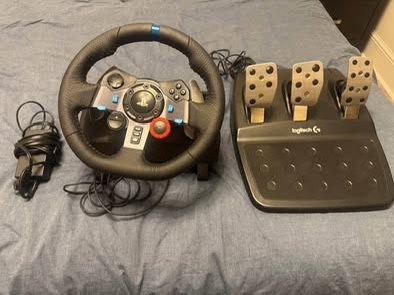 G29 Logitech Racing Steering Wheel and Peddles