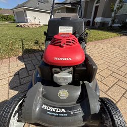 Lawn mower HONDA HARMONY 216 HYDROSTATIC