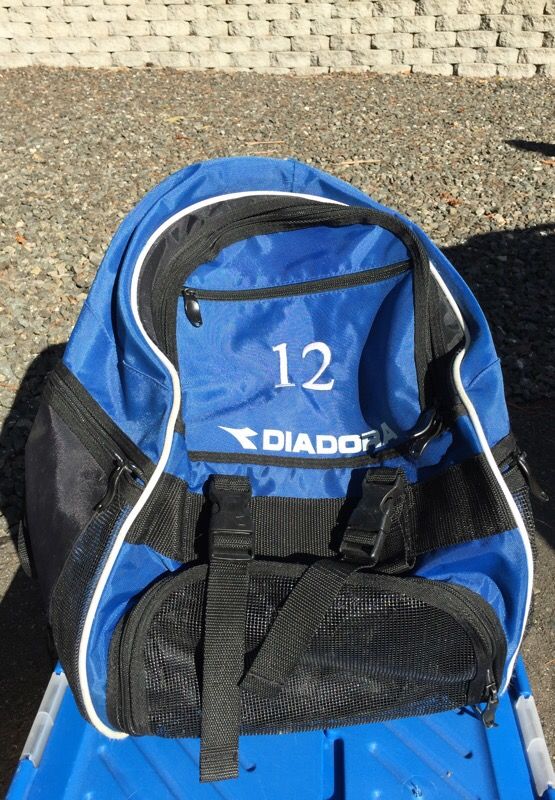 Blue Diadora Unisex Squadra Soccer Backpack Soccerball Bag Boys Girls