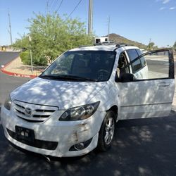 2012 Mazda MPV