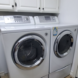 Lg washer and gas dryer
