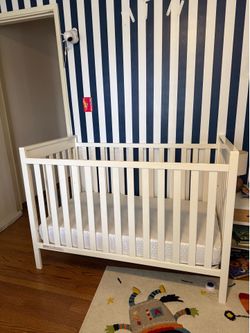 White crib