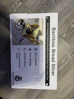 Bamboo bread slicer