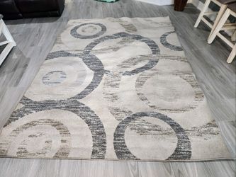 Good Condition Used Rugs