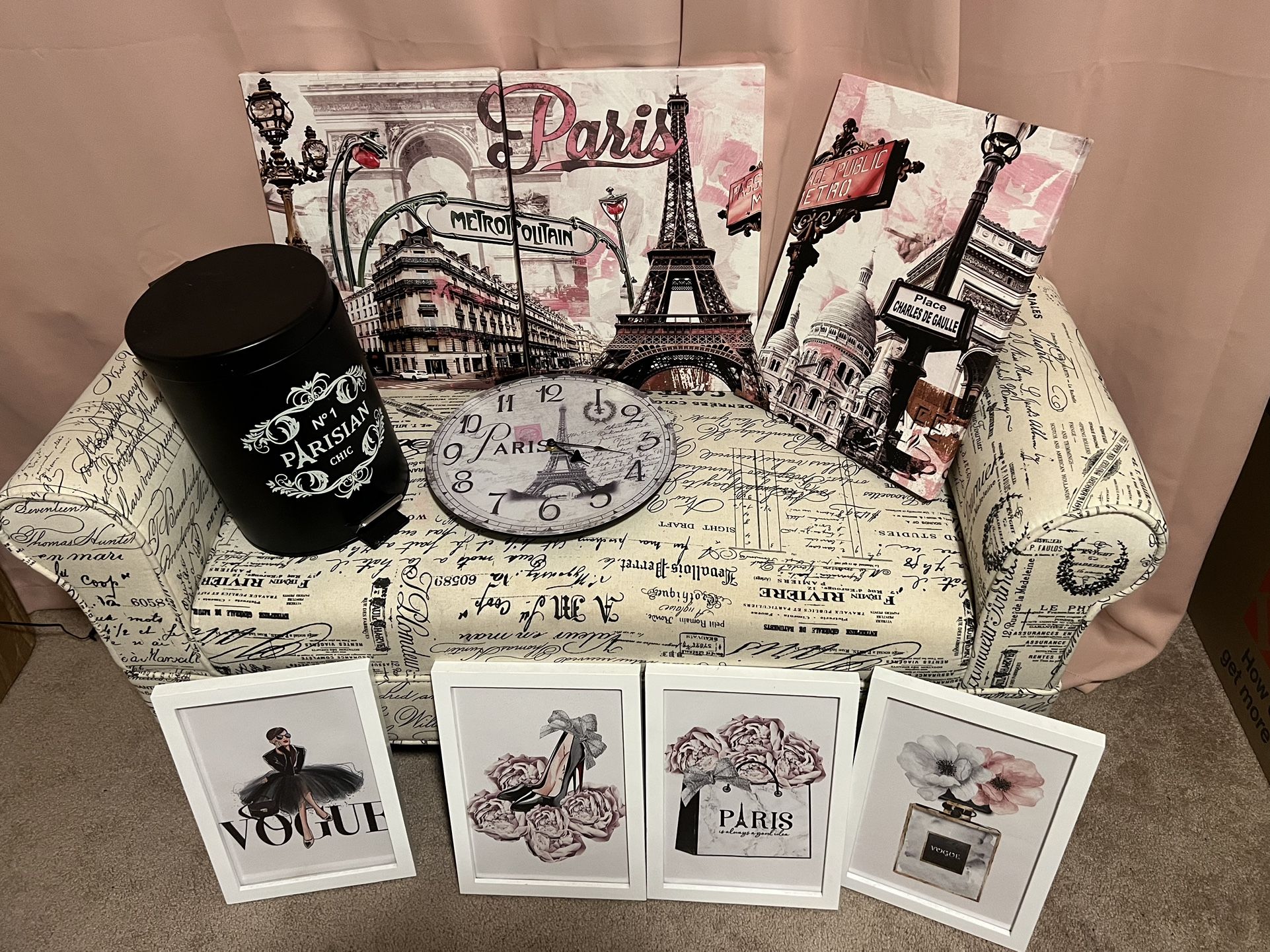 Paris themed Room Decor