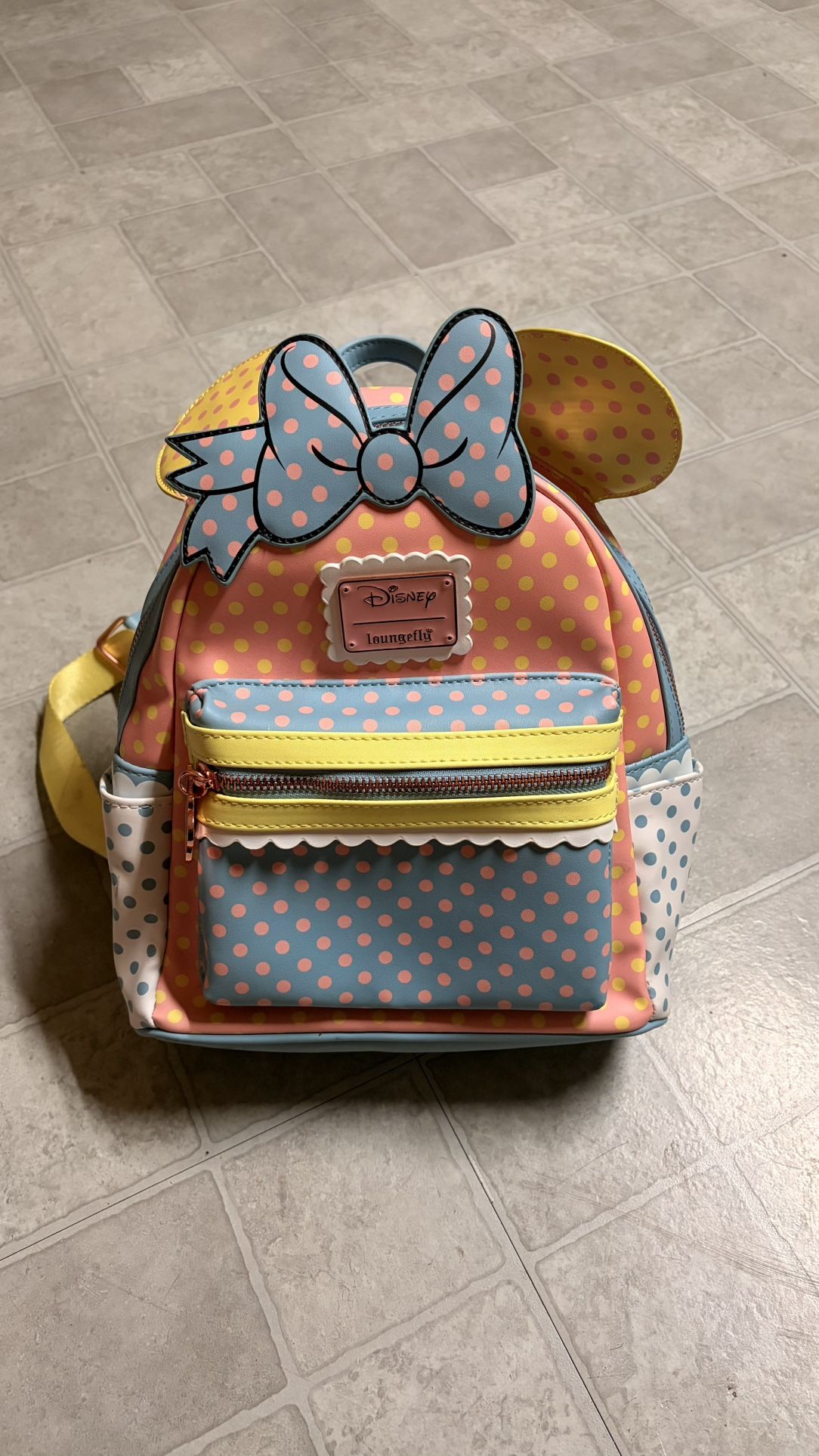 Loungefly Disney Minnie Mouse Pastel Polka Dot Figural Mini  display picture 2