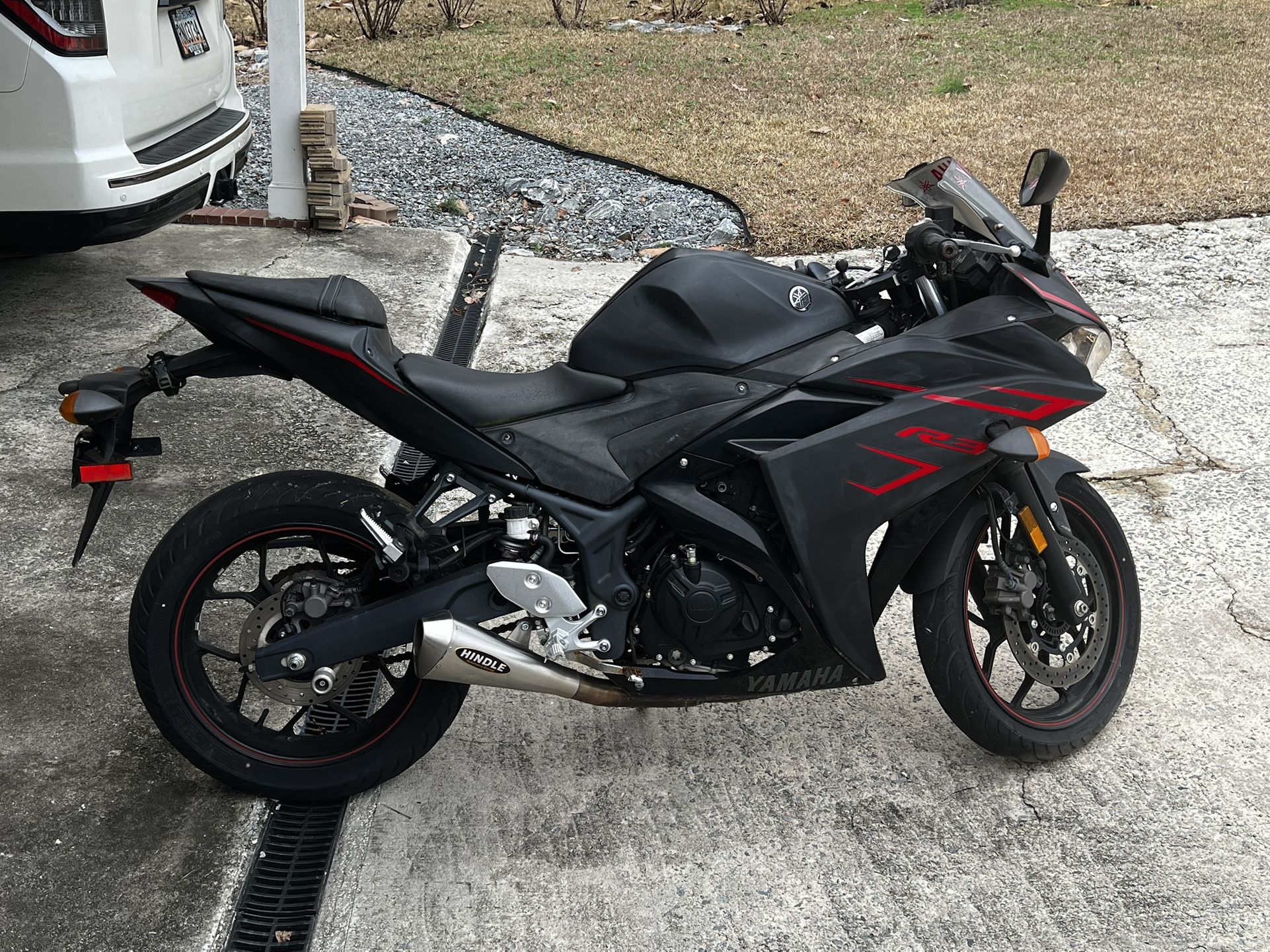 2017 Yamaha R3