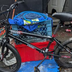 20" HYPERBIKE BMX SPINNER $80 NOTHING WRONG WITH IT.