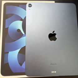iPad Air 5th Gen (256GB, Wi‑Fi) + Apple Pencil + Case + Box – Great Condition