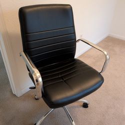 2 Office Chairs 