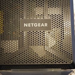 Netgear Nighthawk AC1900 Modem/Router 