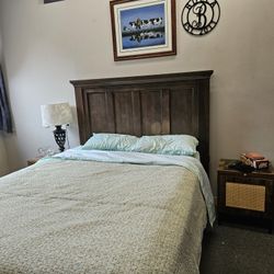 Solid Wood Queen Size Storage Bed.