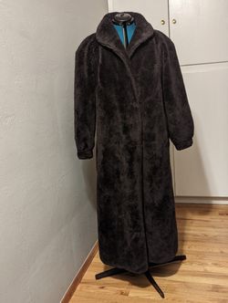 Full length plush coat - Woman size M