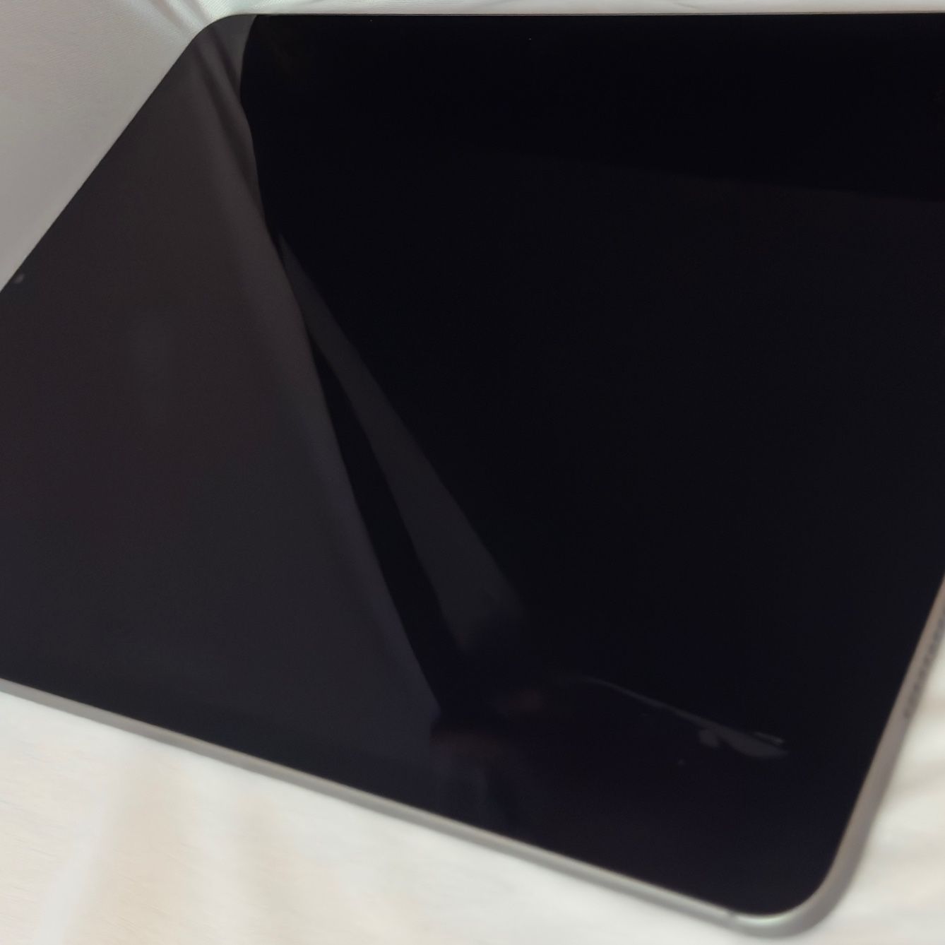 New iPad Pro 12.9" 6th Generation - 512GB Storage, Unlocked, with Cellular
